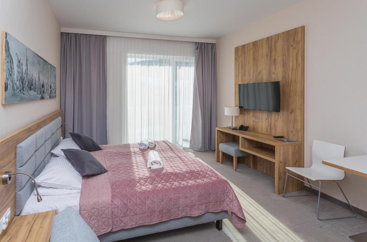 Aparthotel Apartamenty Czarna Gora 230 Сенна Экстерьер фото